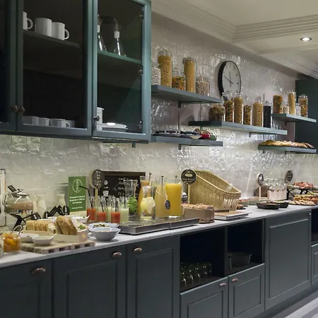 Petit Palace Puerta De Triana Ξενοδοχείο 3*