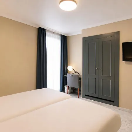 Hotel Petit Palace Puerta De Triana
