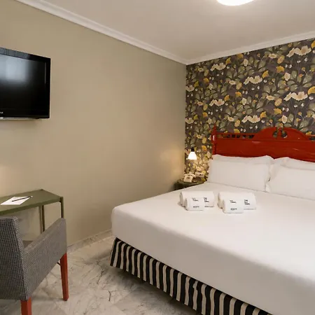 Petit Palace Puerta De Triana 3* Siviglia
