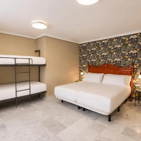 Petit Palace Puerta De Triana Siviglia