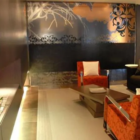 Hotel Petit Palace Puerta De Triana Siviglia