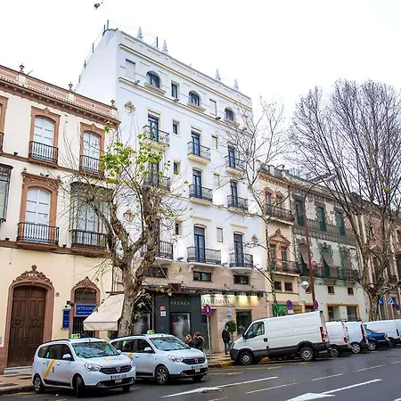 Otel Petit Palace Puerta De Triana 3*
