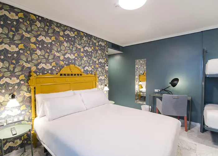 Petit Palace Puerta De Triana Szálloda 3*